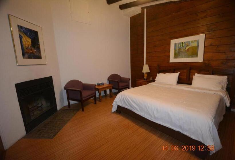 酒店 Auberge Alpine Inn