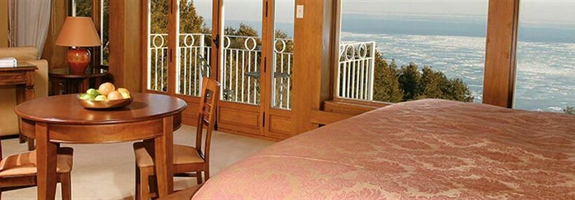 호텔 Auberge La Pinsonniere