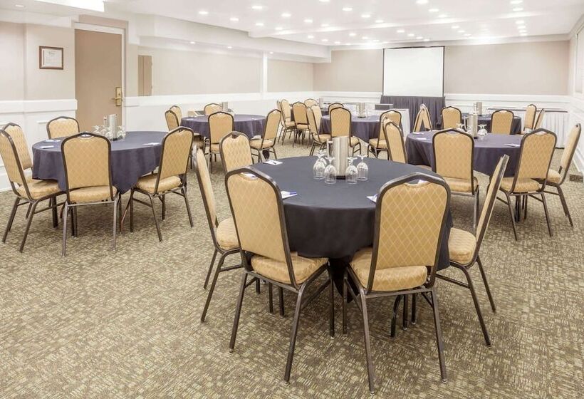 酒店 Baymont By Wyndham Red Deer