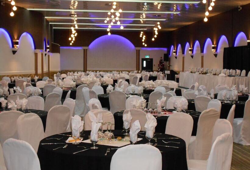 酒店 Baymont By Wyndham Red Deer