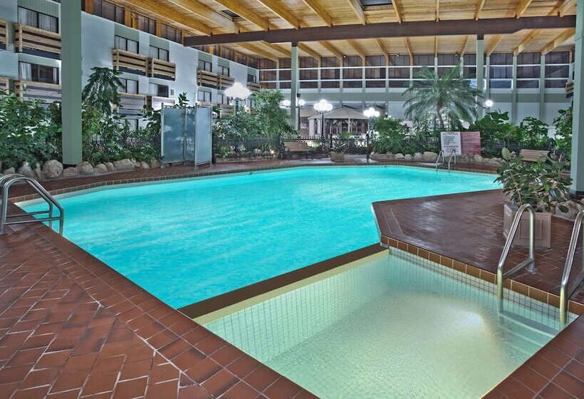 酒店 Baymont By Wyndham Red Deer