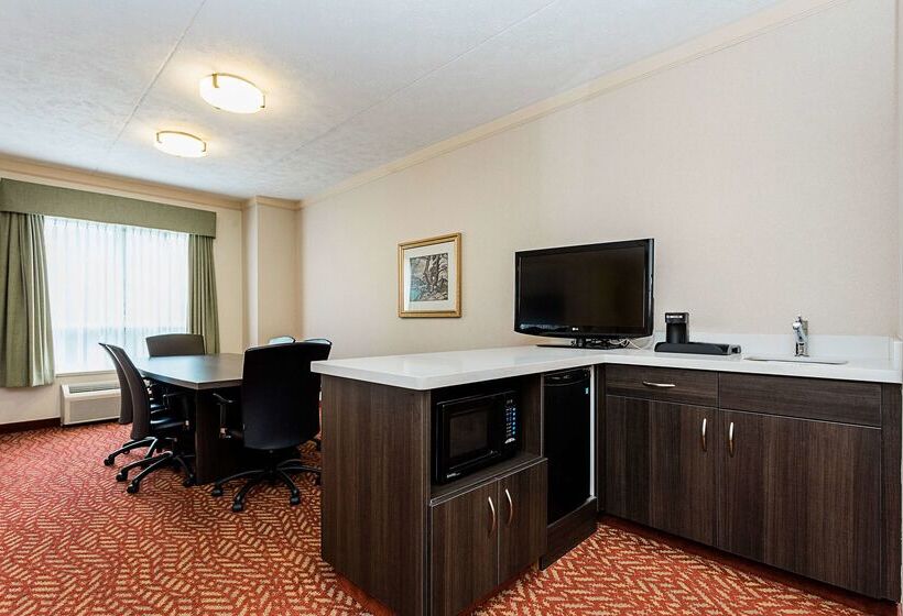 酒店 Best Western Inn On The Bay