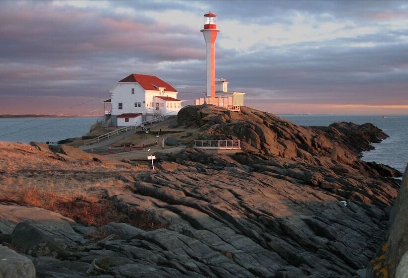 בית מלון כפרי South West Mermaid Inn