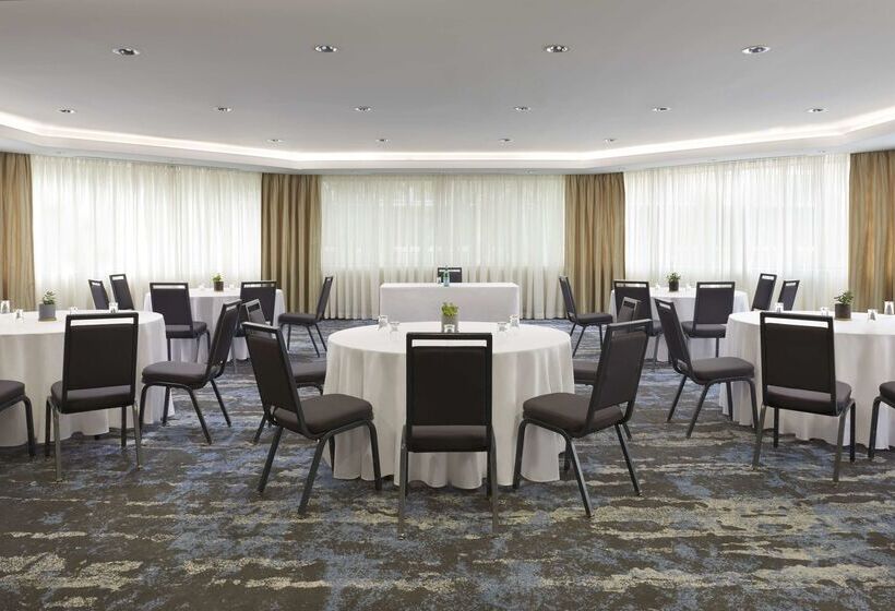 Best Western Parkway Hotel Toronto North