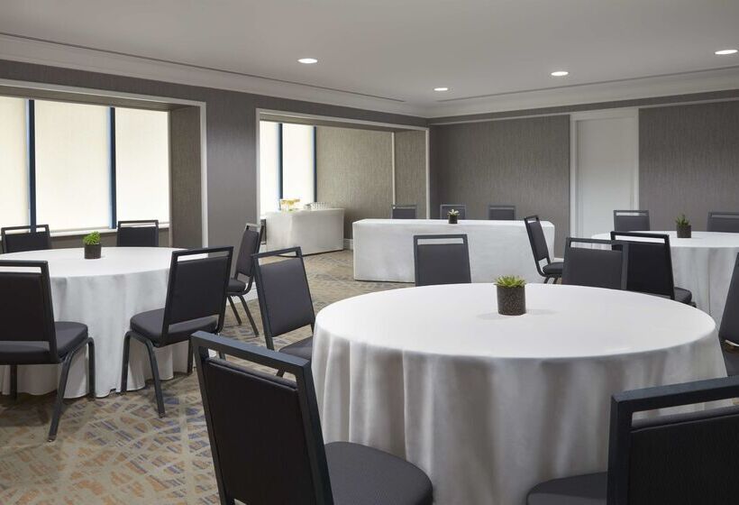 Best Western Parkway Hotel Toronto North