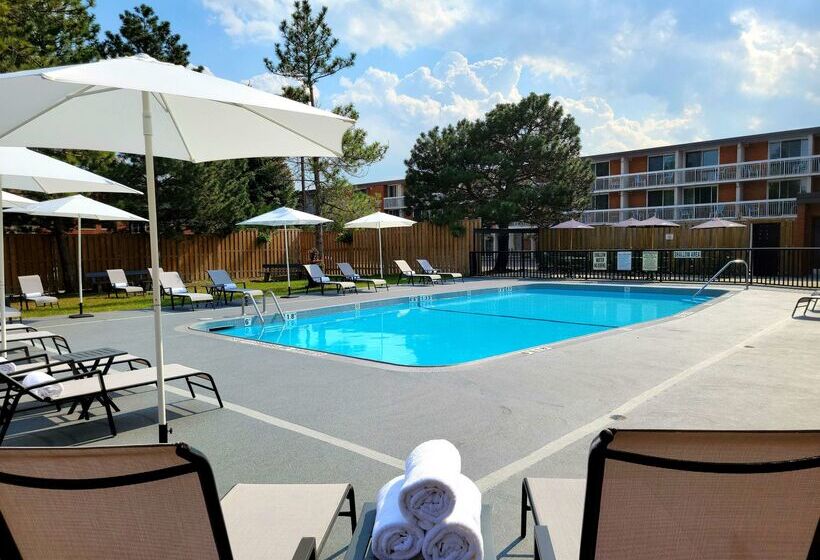 Best Western Parkway Hotel Toronto North