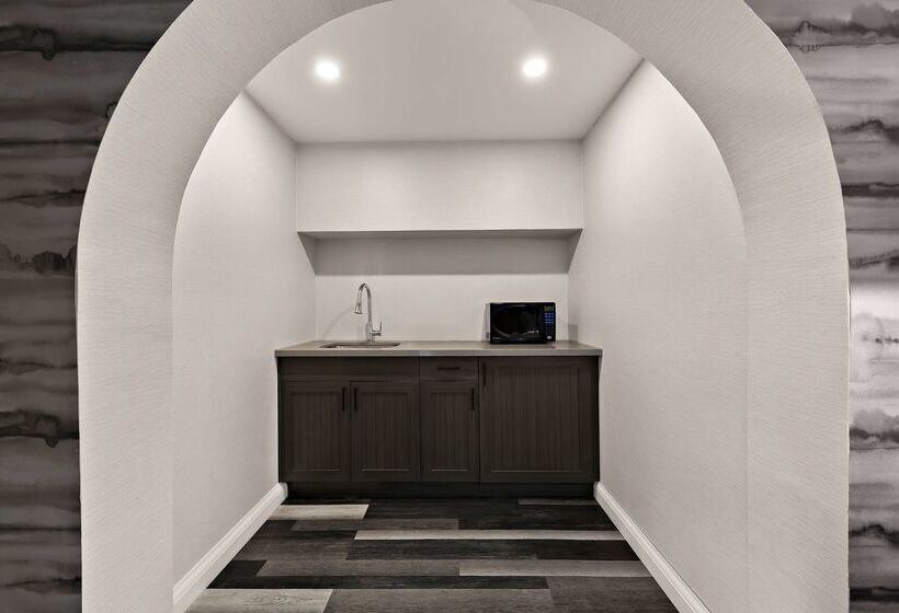 Best Western Parkway Hotel Toronto North