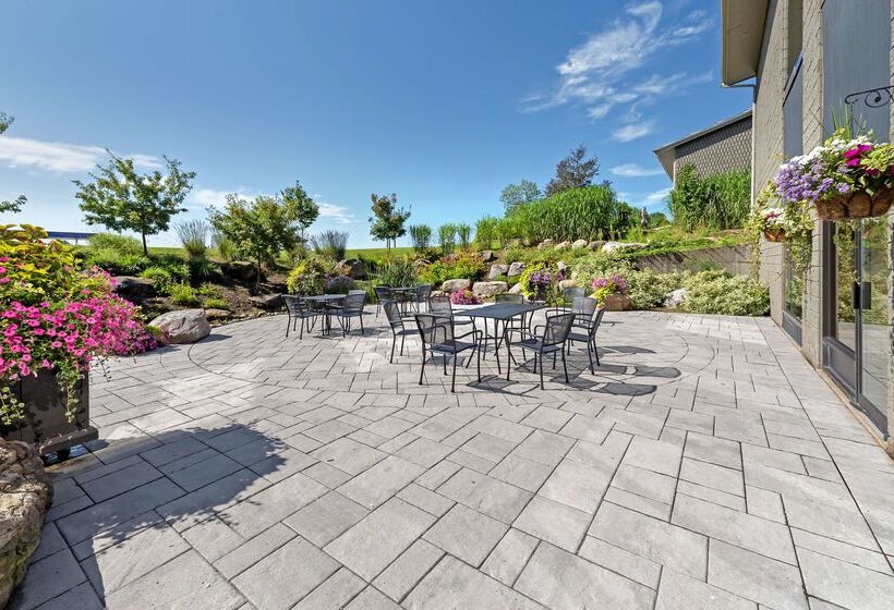 فندق Best Western Pembroke Inn & Conference Centre