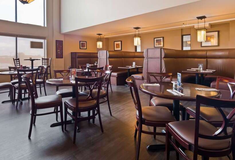 فندق Best Western Pembroke Inn & Conference Centre