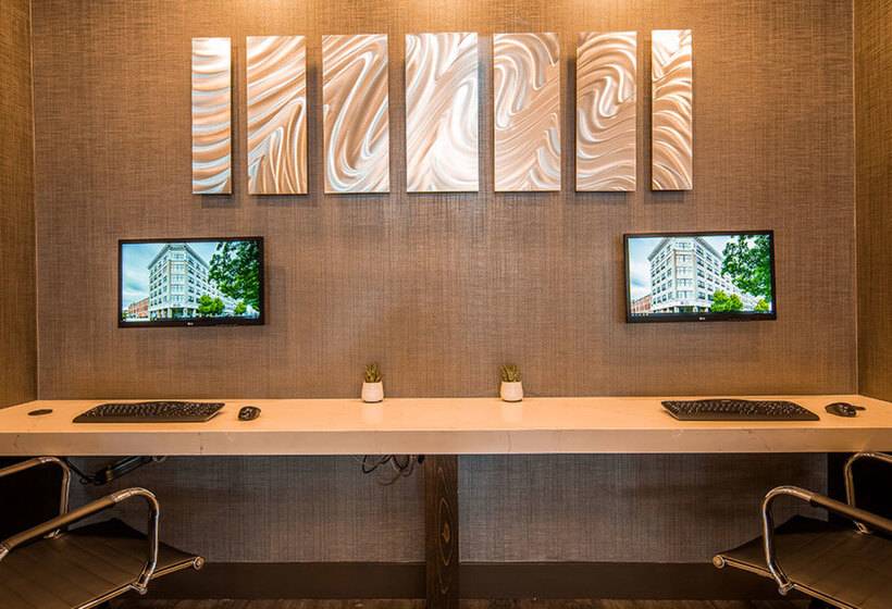 酒店 Best Western Plus Carlton Plaza