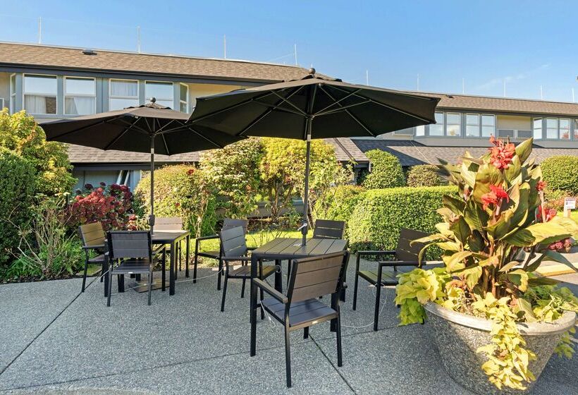 هتل Best Western Plus Emerald Isle