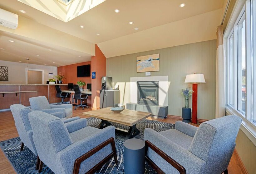 בית מלון כפרי Best Western Plus Emerald Isle