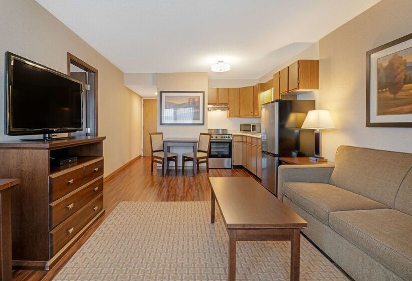 هتل Best Western Plus Emerald Isle