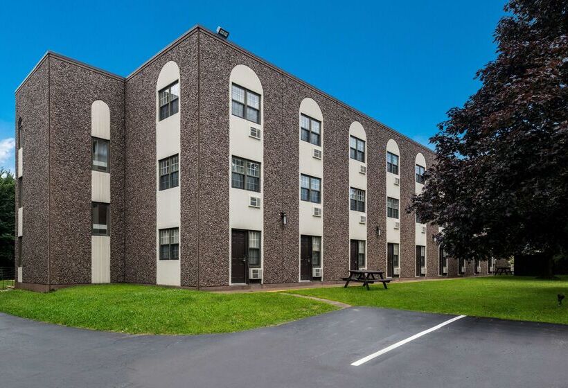 בית מלון כפרי Best Western Glengarry