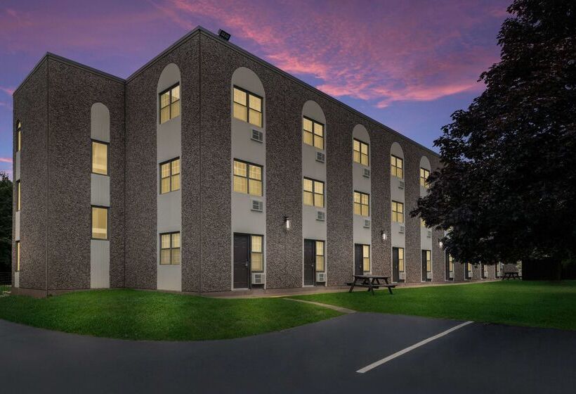 בית מלון כפרי Best Western Glengarry