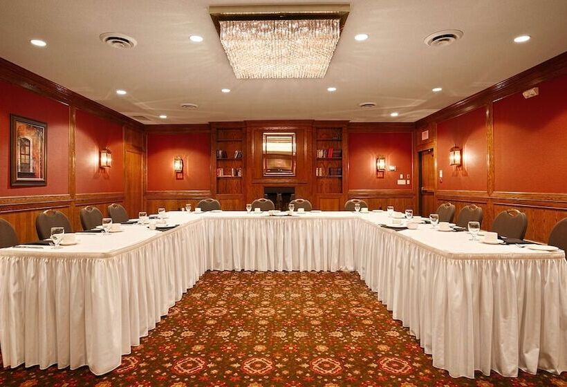 酒店 Best Western Plus Guildwood Inn