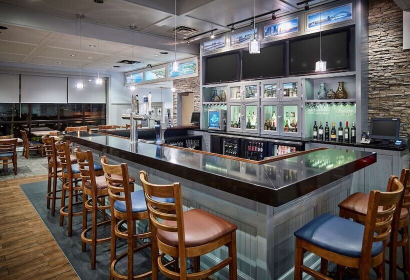 酒店 Best Western Plus Guildwood Inn