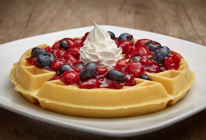 酒店 Best Western Plus Guildwood Inn