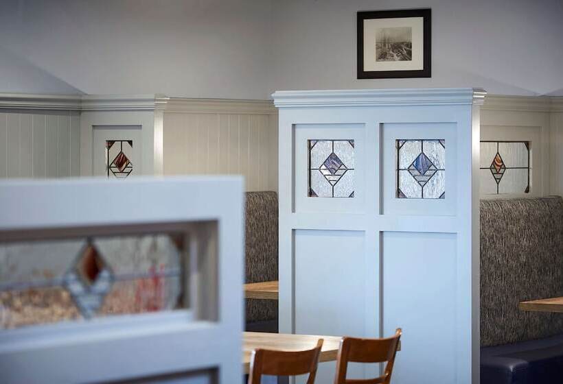 酒店 Best Western Plus Guildwood Inn