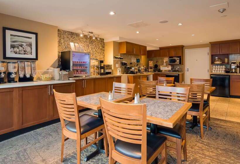 ホテル Best Western Plus Inner Harbour