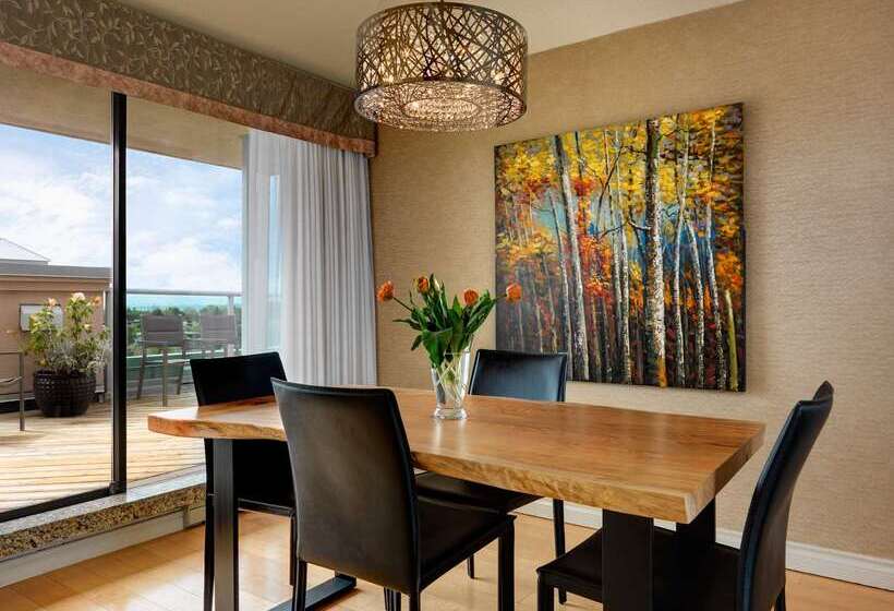 ホテル Best Western Plus Inner Harbour