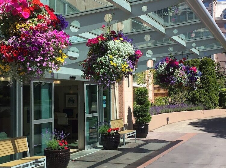فندق Best Western Plus Inner Harbour