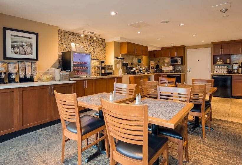 ホテル Best Western Plus Inner Harbour