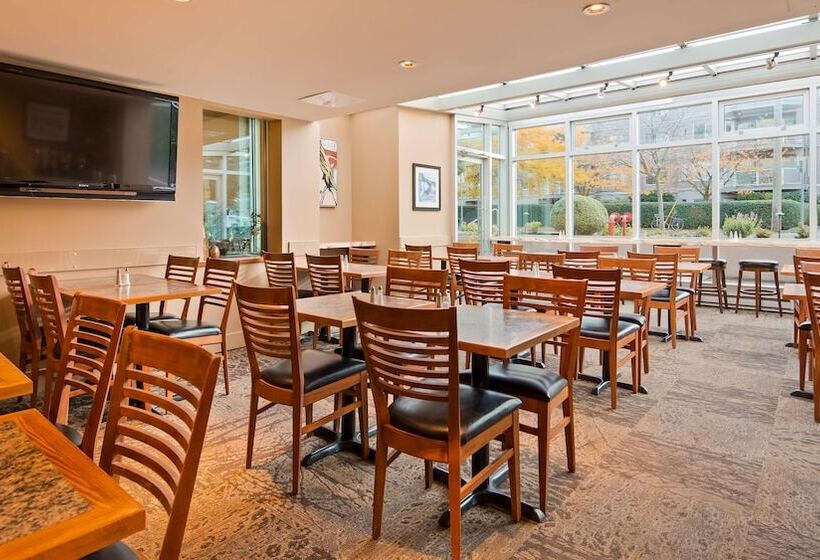 ホテル Best Western Plus Inner Harbour