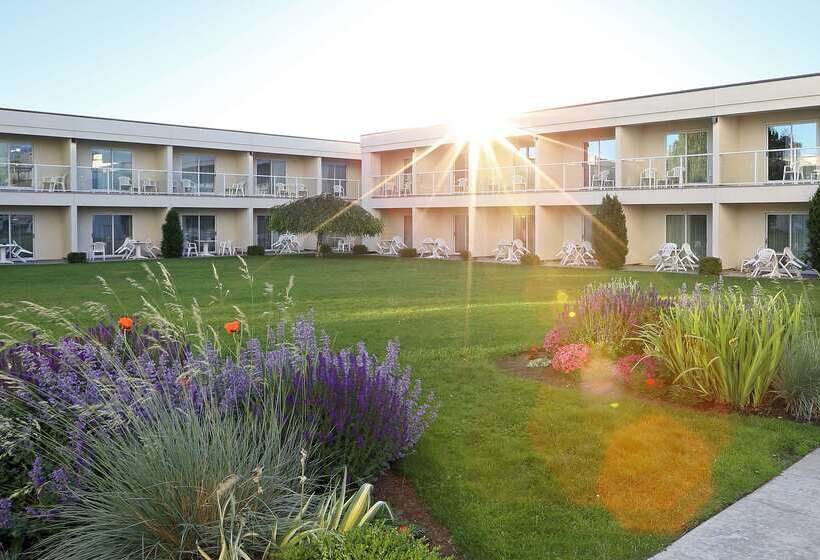 Best Western Plus Kelowna Hotel & Suites