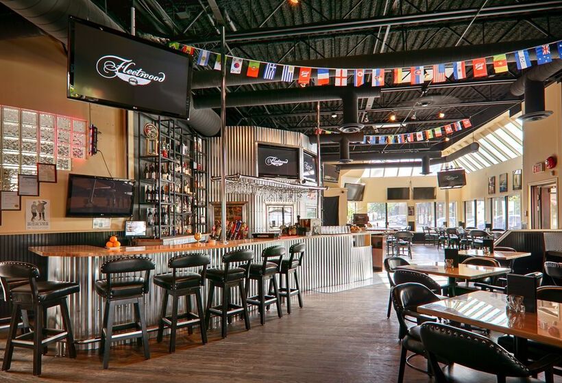 Best Western Plus Kelowna Hotel & Suites