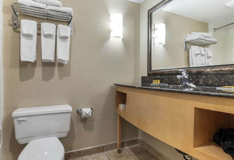 Best Western Plus Kelowna Hotel & Suites