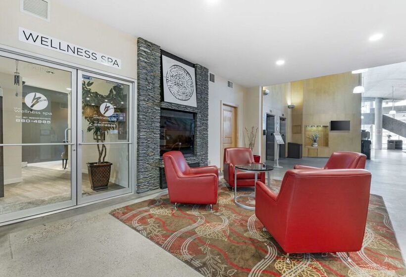 Best Western Plus Kelowna Hotel & Suites