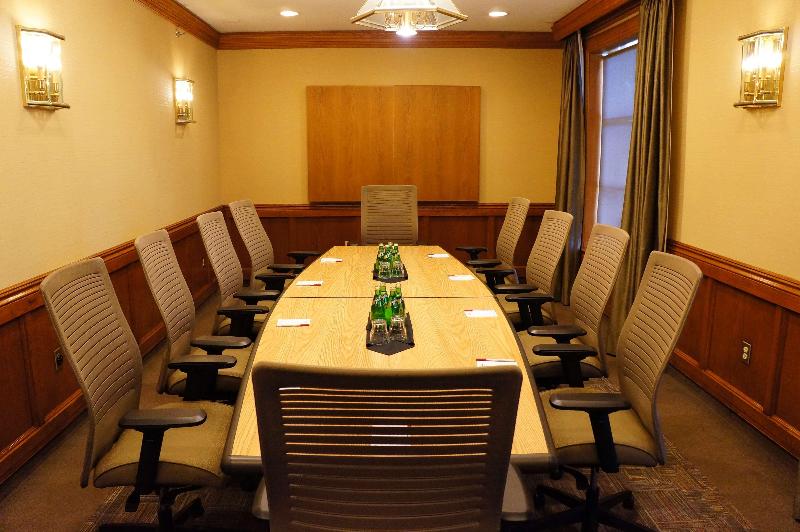 فندق Best Western Plus Lamplighter Inn & Conference Centre