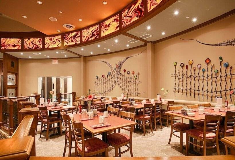هتل Best Western Plus Lamplighter Inn & Conference Centre