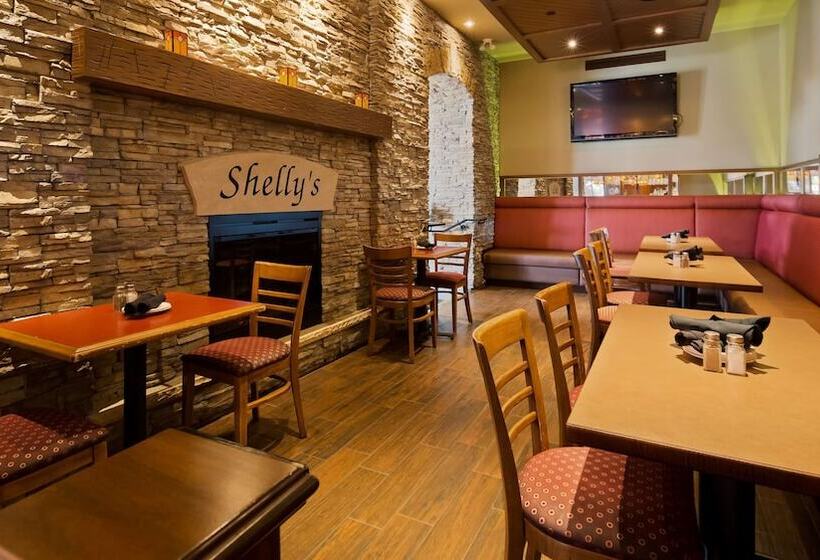 فندق Best Western Plus Lamplighter Inn & Conference Centre