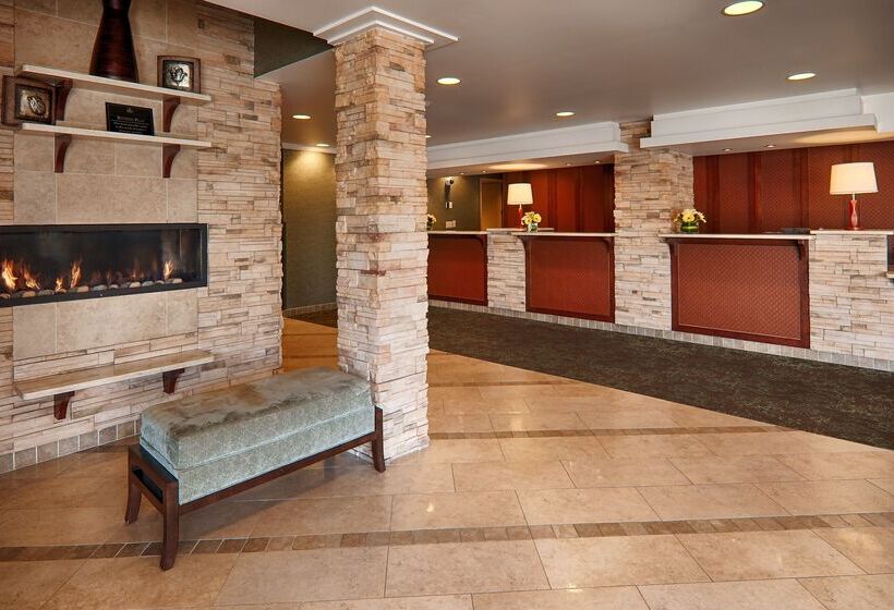 هتل Best Western Plus Langley Inn