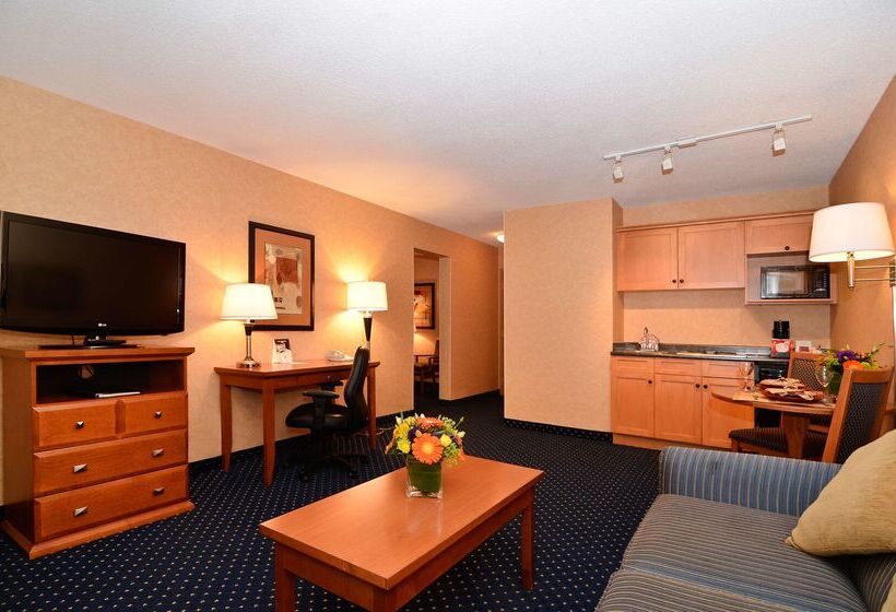 هتل Best Western Plus Langley Inn