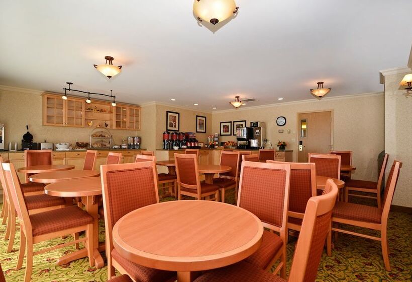 هتل Best Western Plus Langley Inn