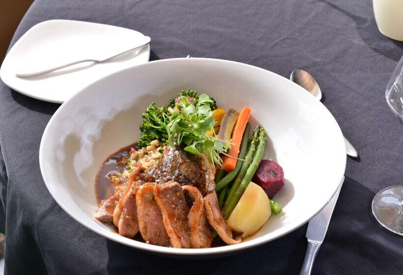 فندق Best Western Plus Mariposa Inn & Conference Centre