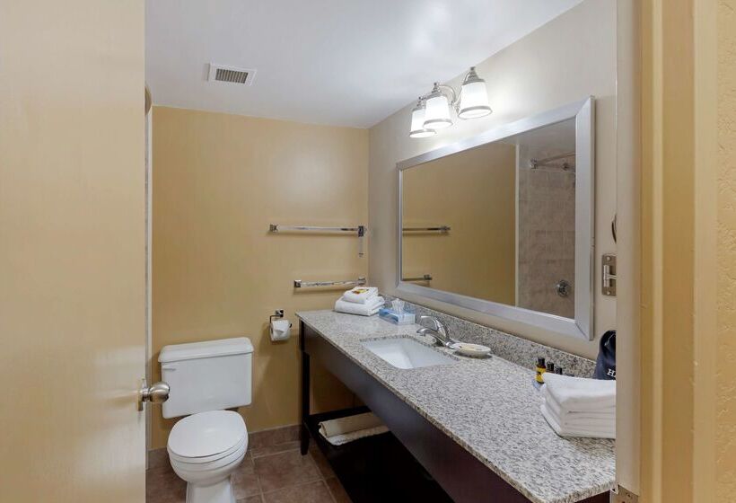 فندق Best Western Plus Mariposa Inn & Conference Centre