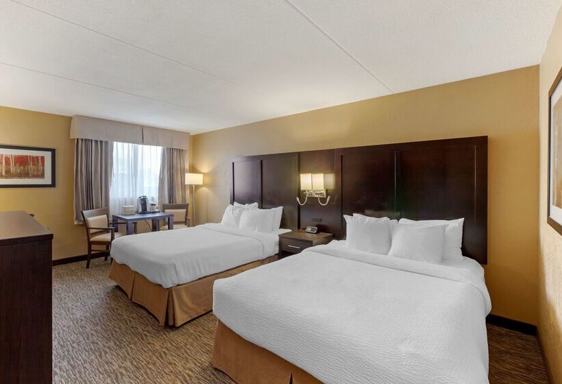 فندق Best Western Plus Mariposa Inn & Conference Centre