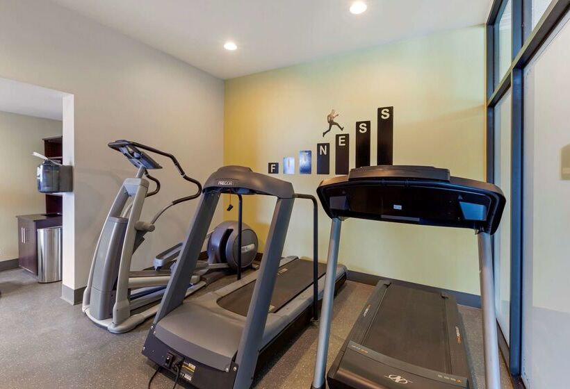 فندق Best Western Plus Mariposa Inn & Conference Centre