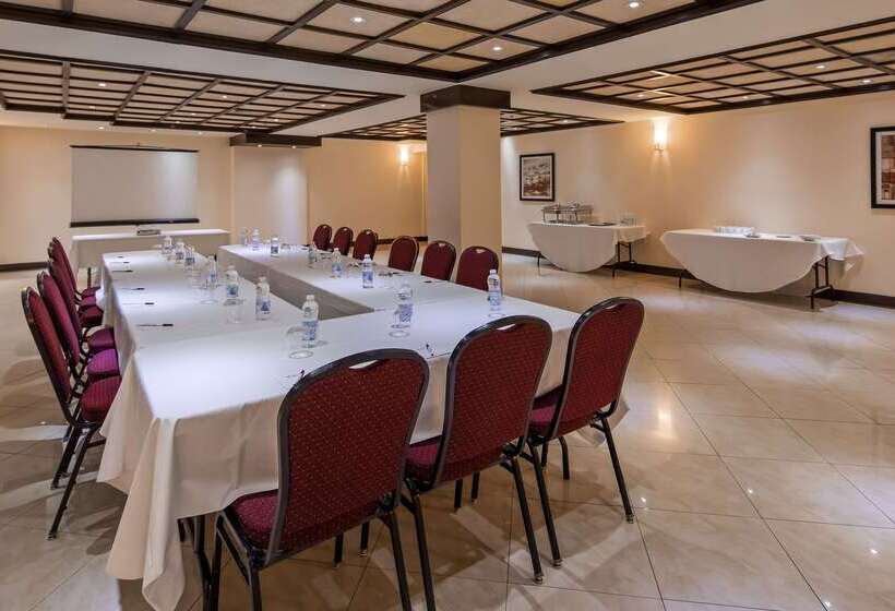 Best Western Plus Montreal Downtown  Hotel Europa