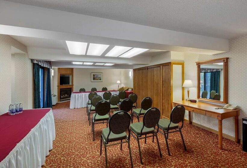 فندق Best Western Plus Otonabee Inn