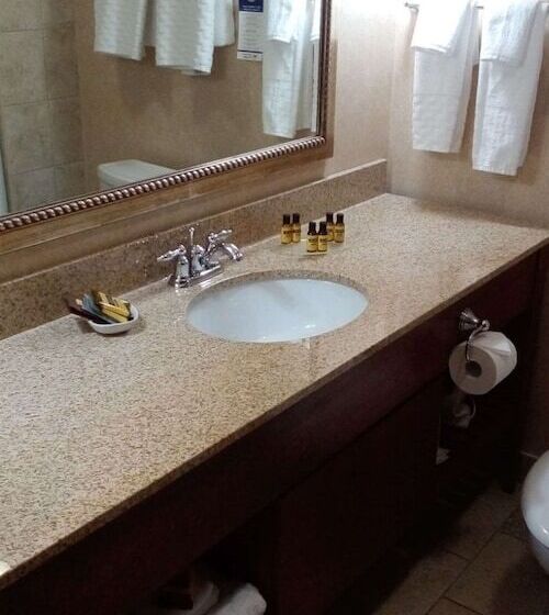 Отель Best Western Plus Otonabee Inn