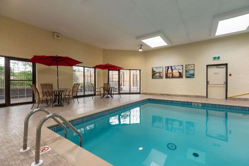 Отель Best Western Plus Otonabee Inn