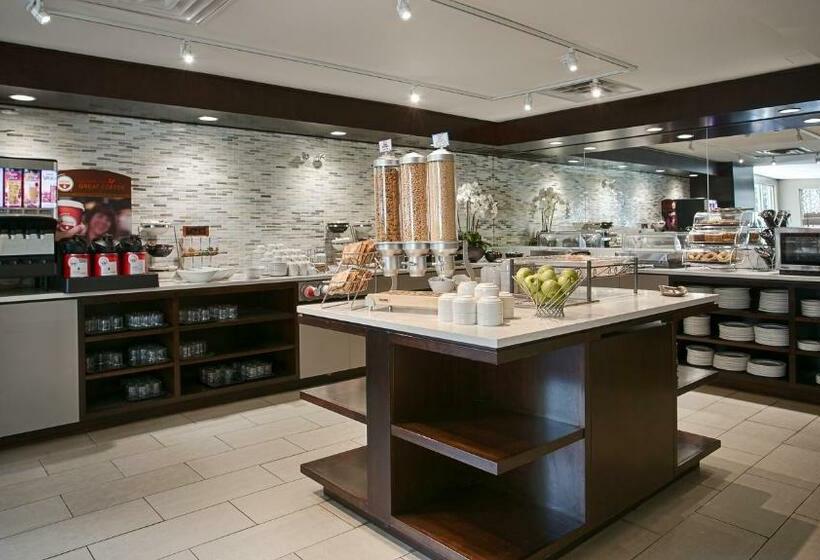 בית מלון כפרי Best Western Plus Ottawa Downtown Suites