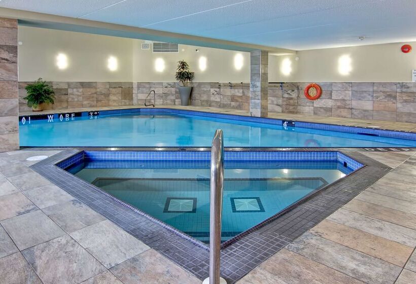 Best Western Plus Toronto North York Hotel & Suites