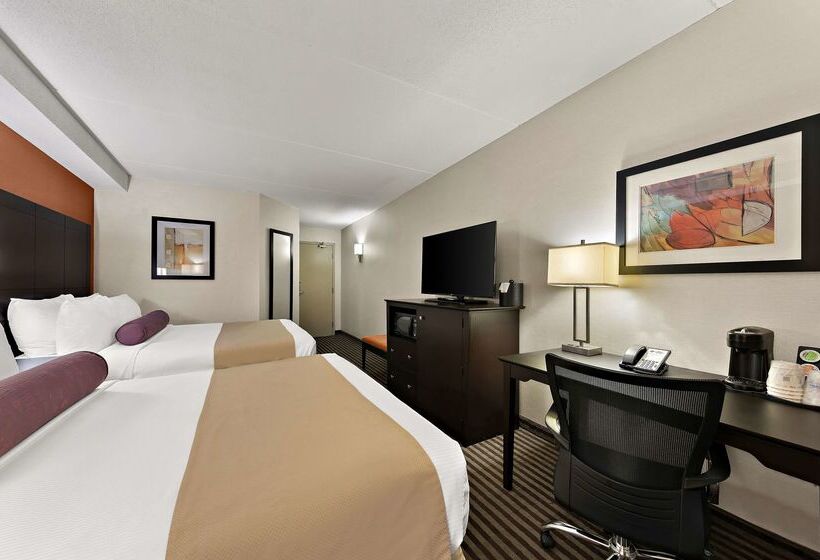 Best Western Plus Toronto North York Hotel & Suites