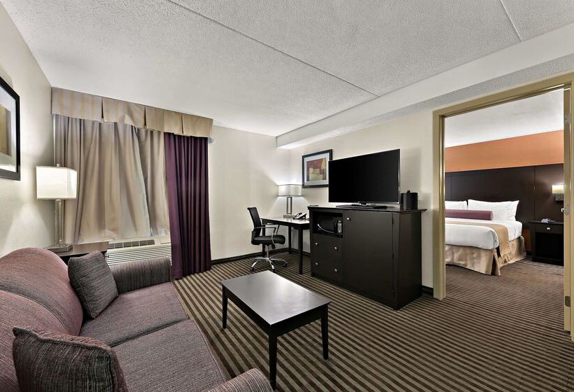 Best Western Plus Toronto North York Hotel & Suites